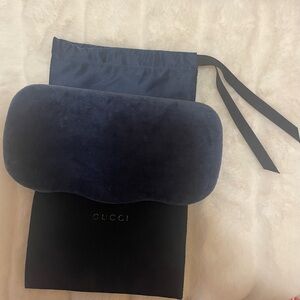 Gucci Navy blue velvet hard clamshell sunglasses/glasses case